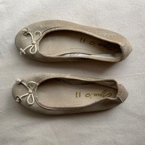 Girls’ Golden Ballerina Shoes